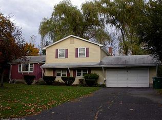 2 Candlewood Dr, Bloomfield, CT 06002