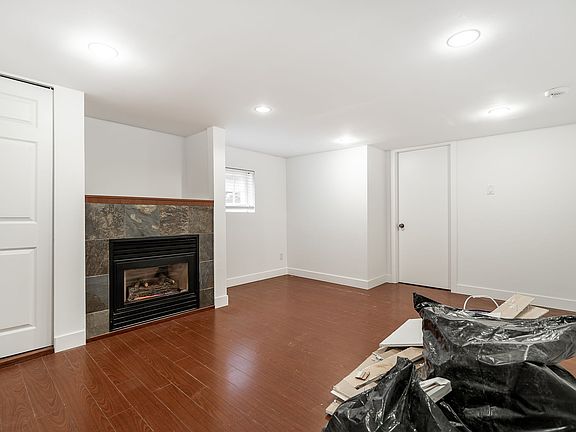 5th image of 261 Osborne Rd E