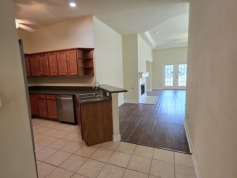 5531 Hampton Woods Way — Photo 12