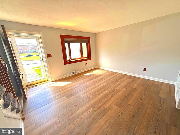 3rd image of 1639 Gray Haven Ct