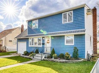 177 N 7th St, Bethpage, NY 11714