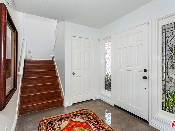 2nd image of 6097 Avenida De Castillo