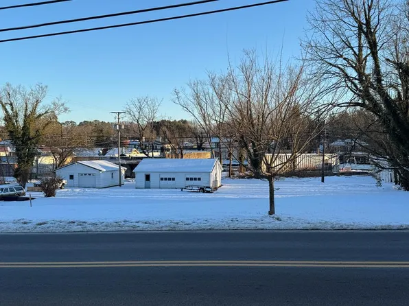 E Valley St, Abingdon, VA 24210