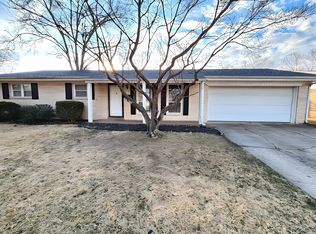 513 Longview Dr, Belleville, IL