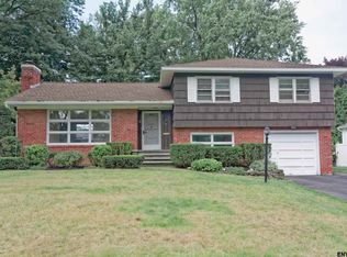 396 Greenway, Albany, NY 12208