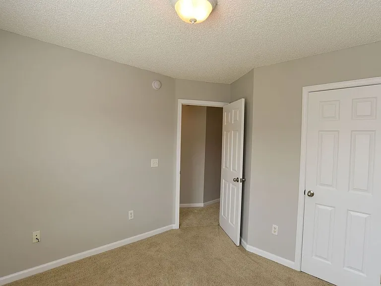1020 Canyon Oak Loop — Photo 3