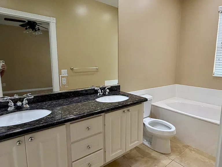 1605 Jeaga Dr — Photo 13