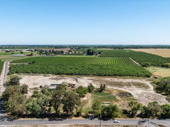 28060 S Airport Way, Manteca, CA 95337