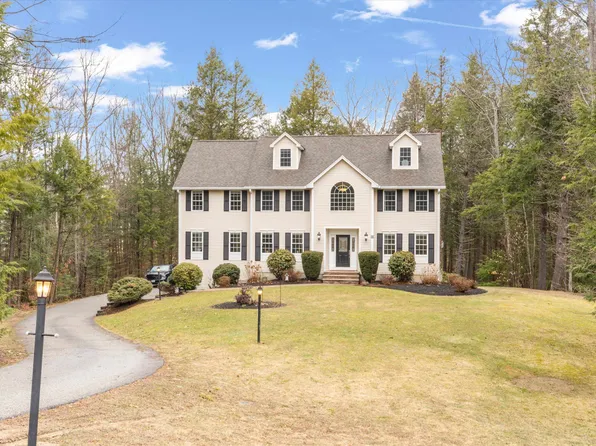 60 Mohawk Lane, Brentwood, NH 03833