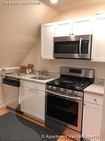 1st image of 16 Alpine St APT 2