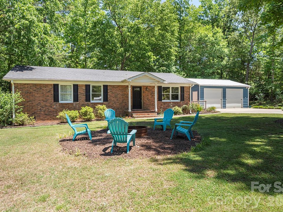 1st image of 1122 Pine Knot Ct