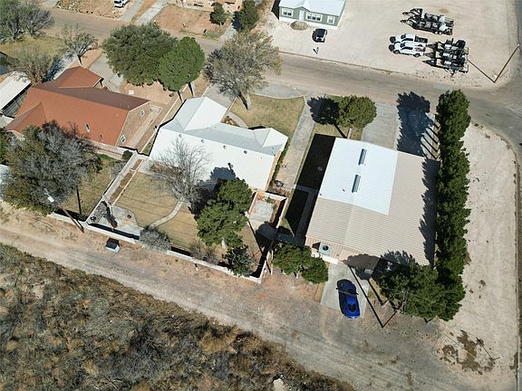 4th image of 1015-1017 E Tascosa Ave