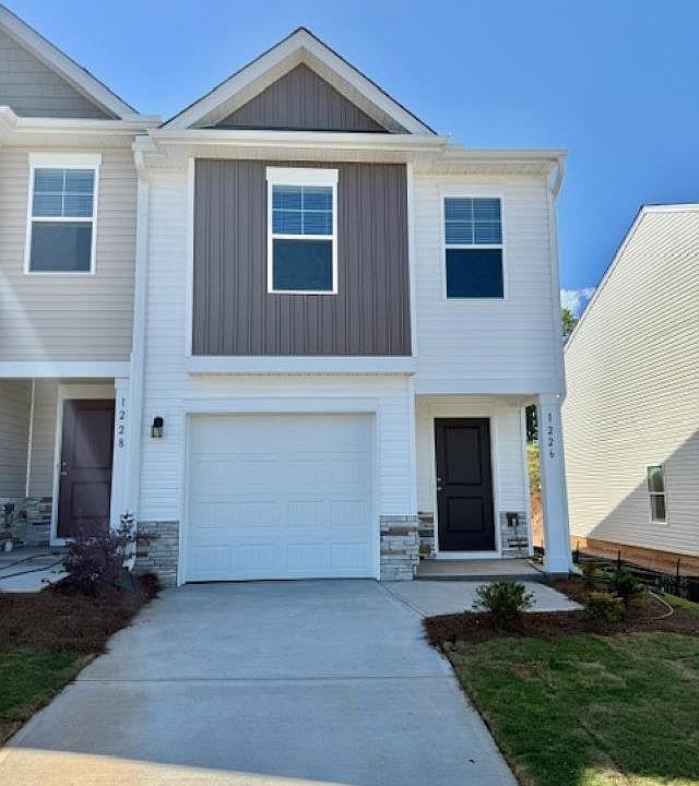 1st image of 1226 Forestbrook Ln