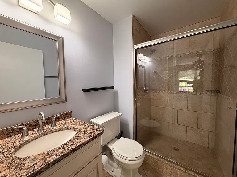 1635 King Ct — Photo 20