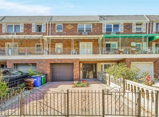 2135 Menahan St, Flushing, NY 11385