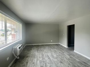 1416 Carol St #1A, Park Ridge, IL 60068