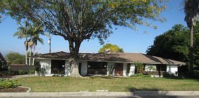 2nd image of 2111 E Cameo Vista Dr