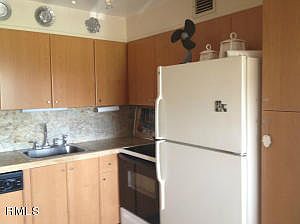 1st image of 212 Wellington E #212