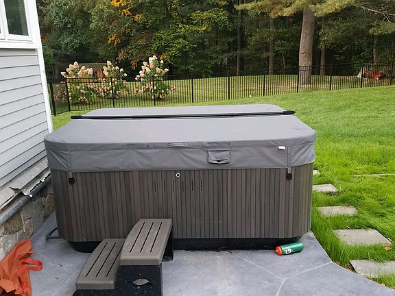2nd image of 36 Guzzlebrook Dr