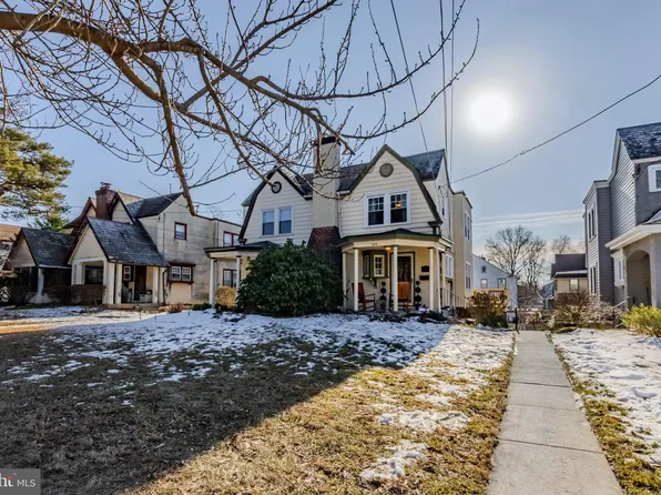 629 Georges Ln, Ardmore, PA 19003