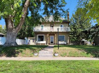 2017 Lake Ave, Gothenburg, NE 69138