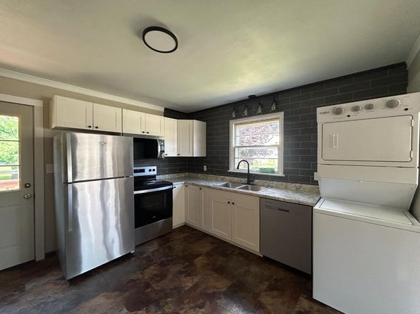 307 N Walnut St
