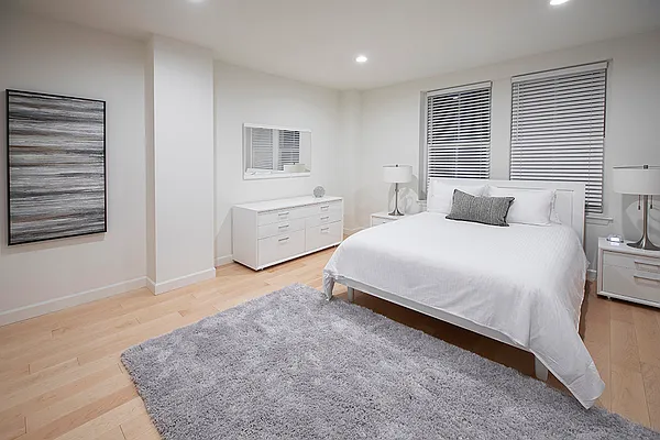 Sold by Empire State Properties | media 8