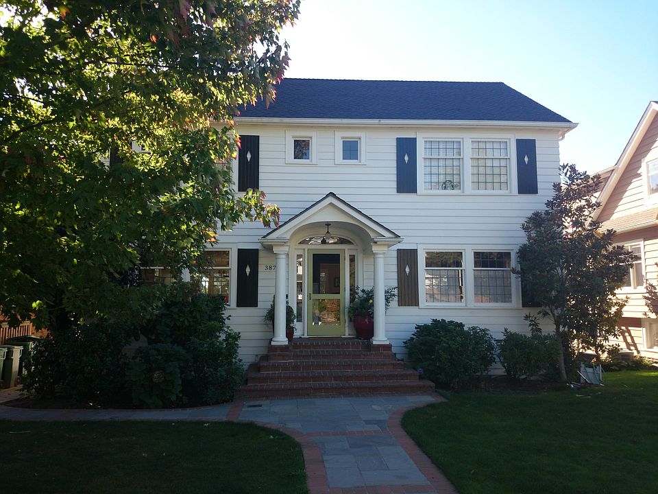 2nd image of 3871 43rd Ave NE