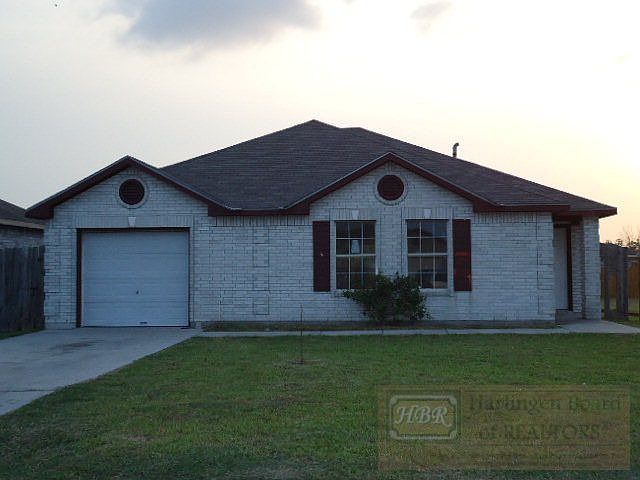 1st image of 2801 Foxtail Palm Dr