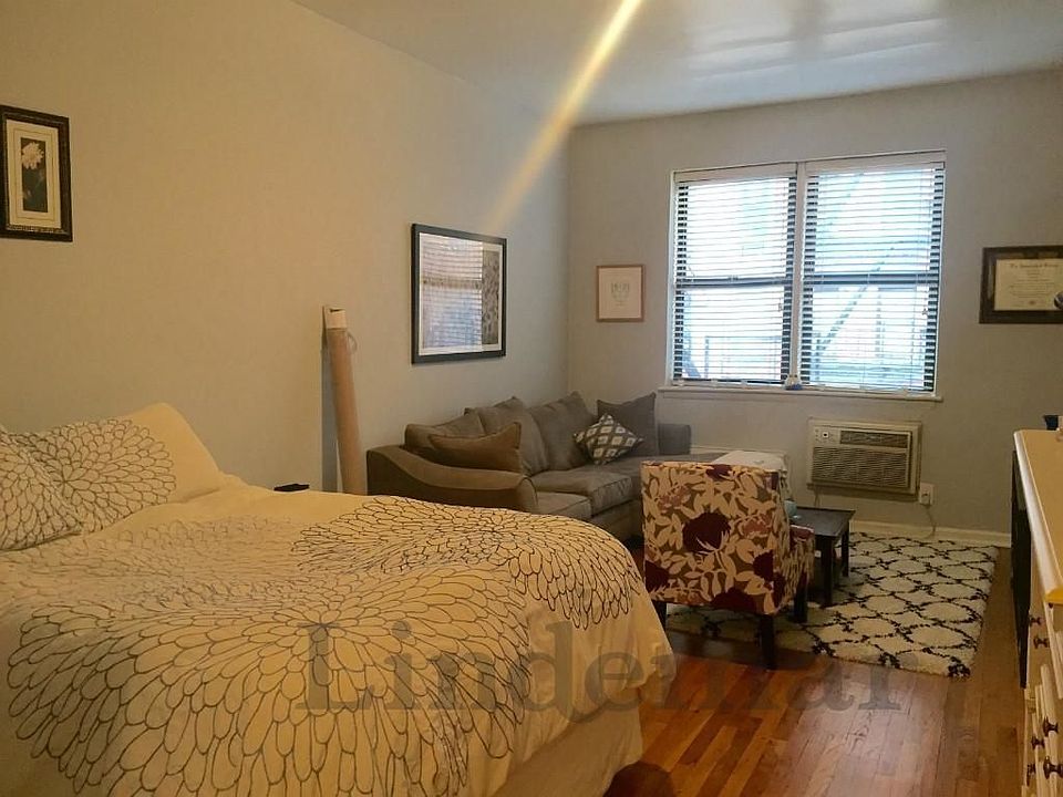 2nd image of 420 E 82nd St APT 3F