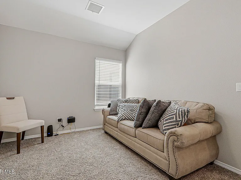 13977 Margaret Ponce Ave — Photo 11