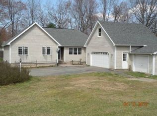 441 Grooms Rd, Halfmoon, NY 12065