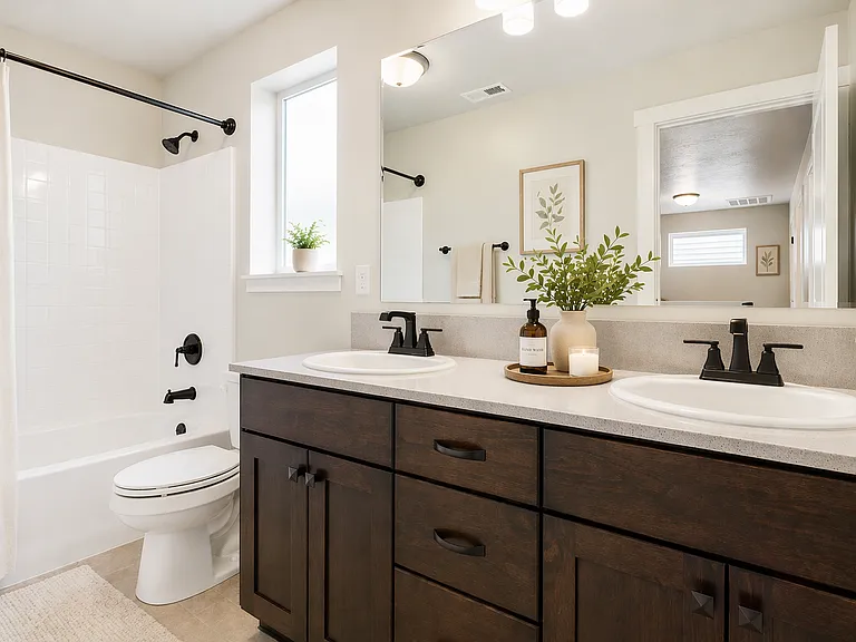 2nd Bathroom