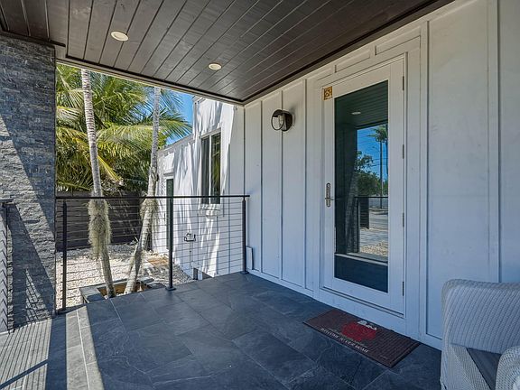 5th image of 2805 Flagler Ave