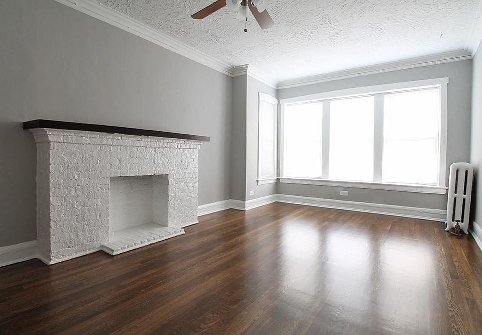 2nd image of 308 Washington Blvd APT 1S