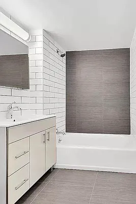 Rented by Modern Spaces | media 7