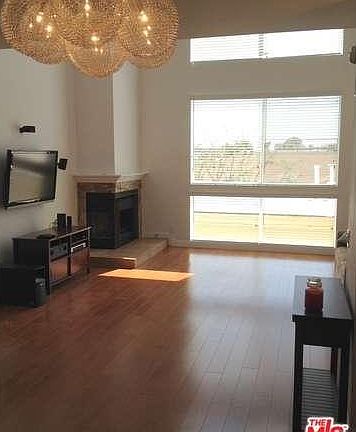 3rd image of 12727 Mitchell Ave APT 111