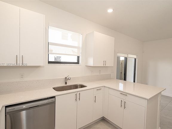 5th image of 270 SW 159th Pl