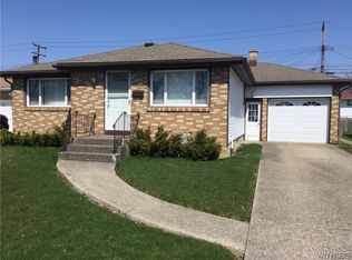 150 Temple Dr, Cheektowaga, NY 14225