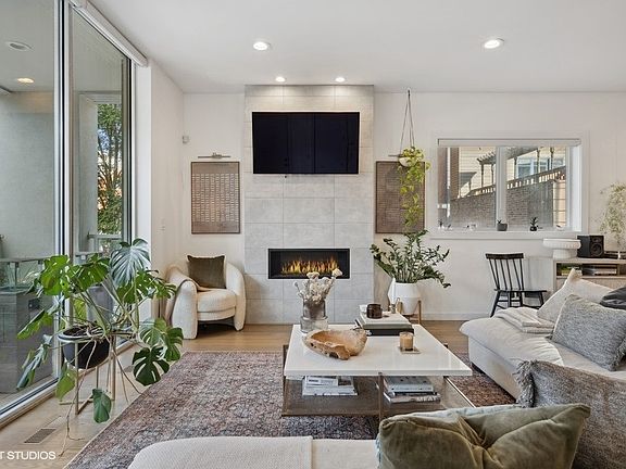 2nd image of 1613 W Beach Ave #1E