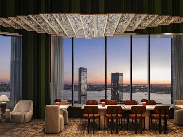 550 10th Avenue image 14 of 19