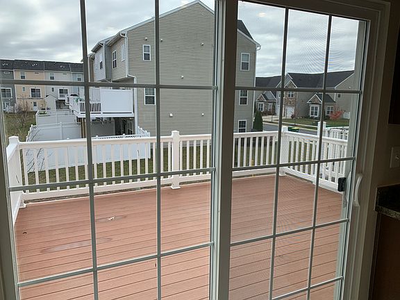 4th image of 21031 Brunswick Ln