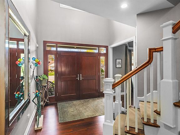 5th image of 845 Woodward Ave