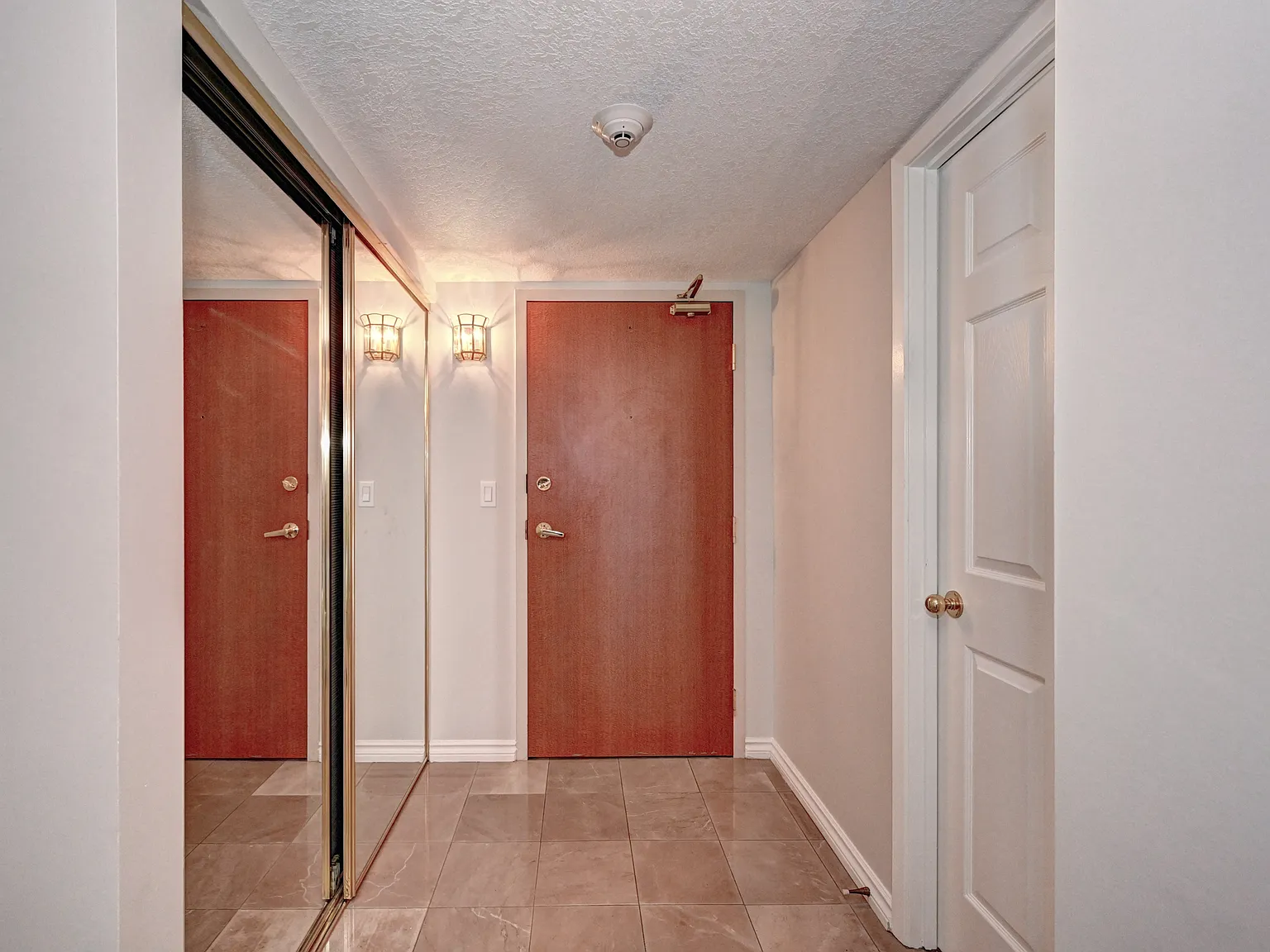 Stratford Place Apartments — Photo 3
