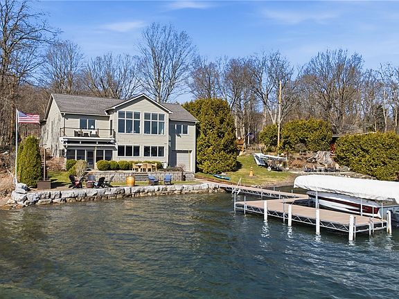 2nd image of 843 W Lake Rd