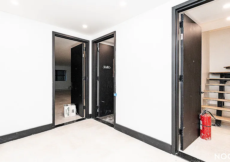 489 Grand St #2C — Photo 25