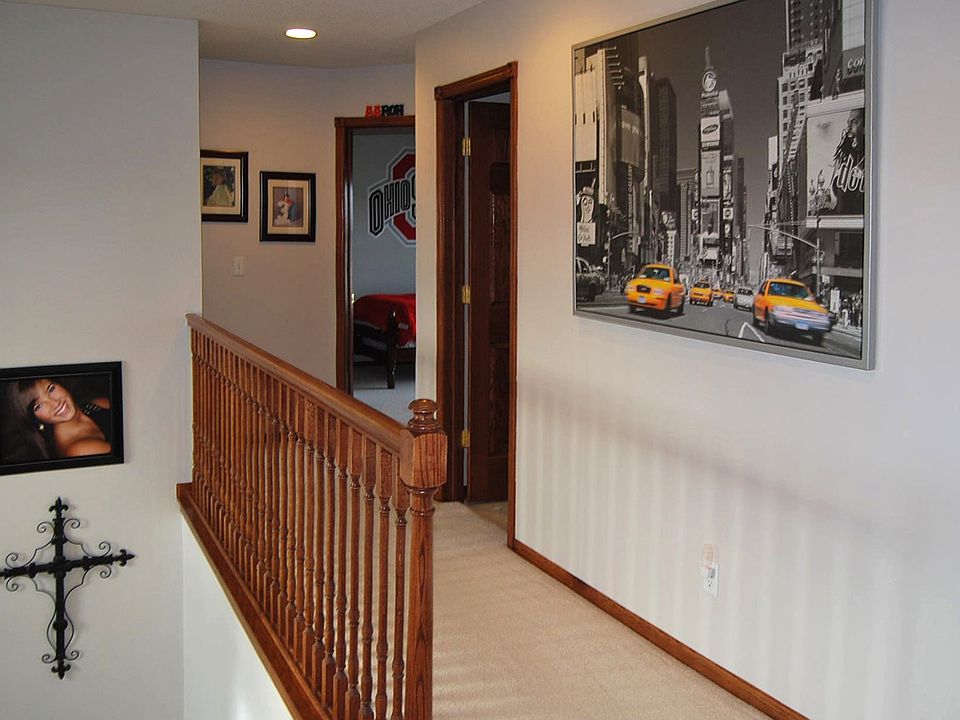2nd image of 10390 Dorset Ln