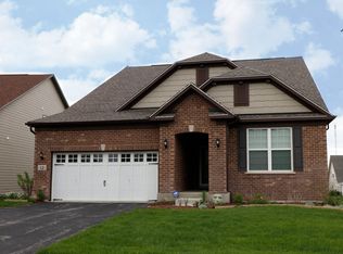 12 Vine St, Hawthorn Woods, IL 60047