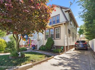371 Harbor Rd, Staten Island, NY 10303