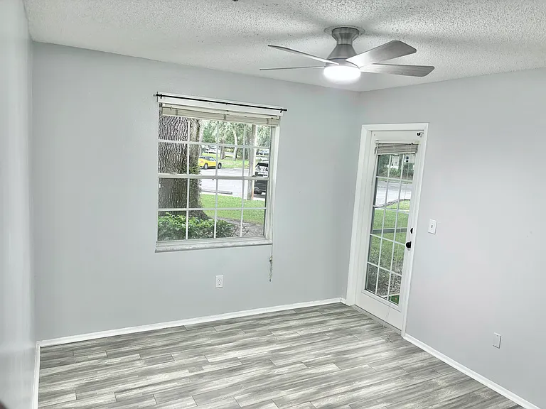11810 Skylake Pl — Photo 13